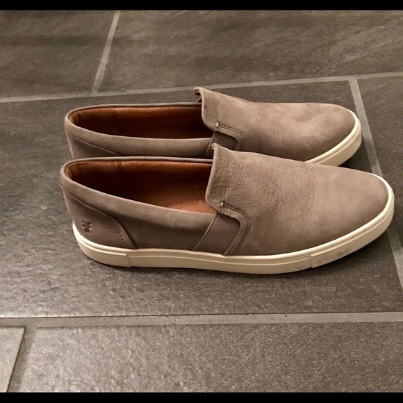 frye ivy slip on cognac